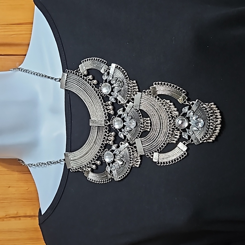Oliveea Rose Boho Gypsy Big Bib Multi-Layer Necklace